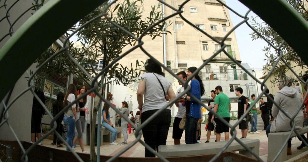 «Ψηφιακός εκσυγχρονισμός» με... λειτουργικό αναλφαβητισμό; - Το σχολείο σε κρίσιμη καμπή